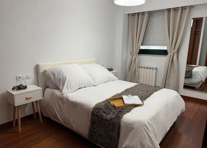 Rei Tuzaro アパート ミヤドイロ